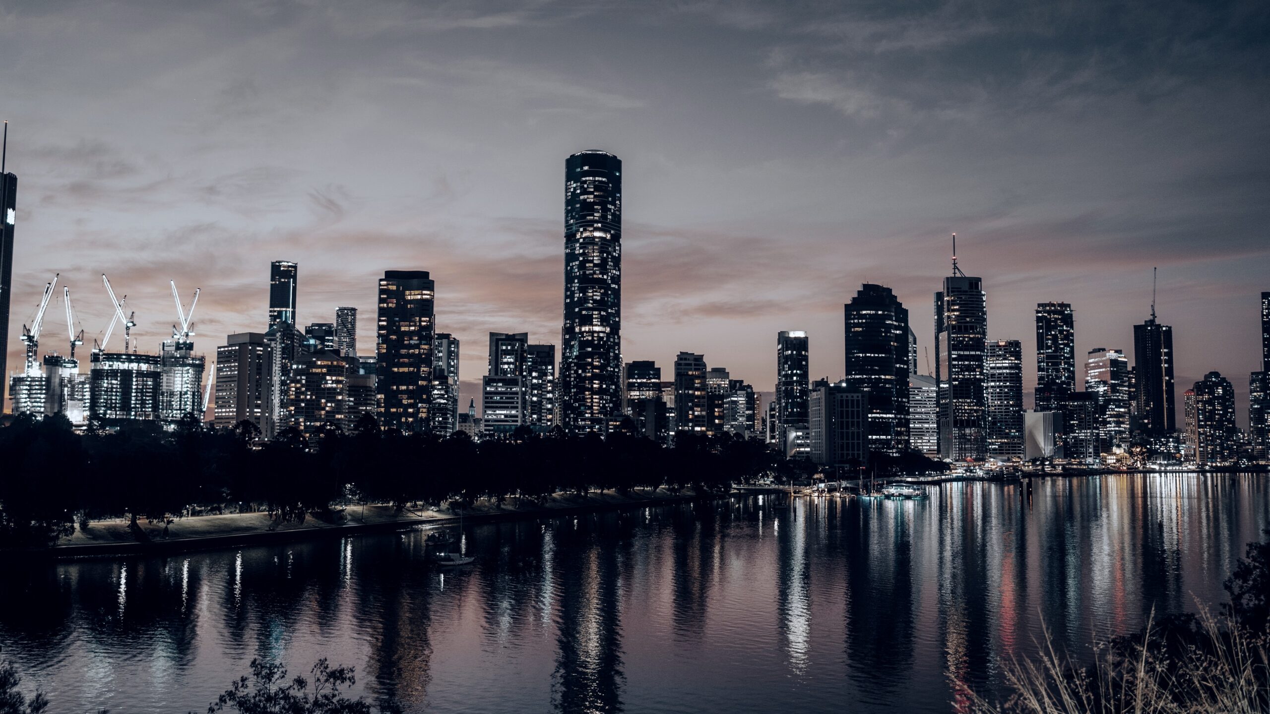 Brisbane skyline at dusk